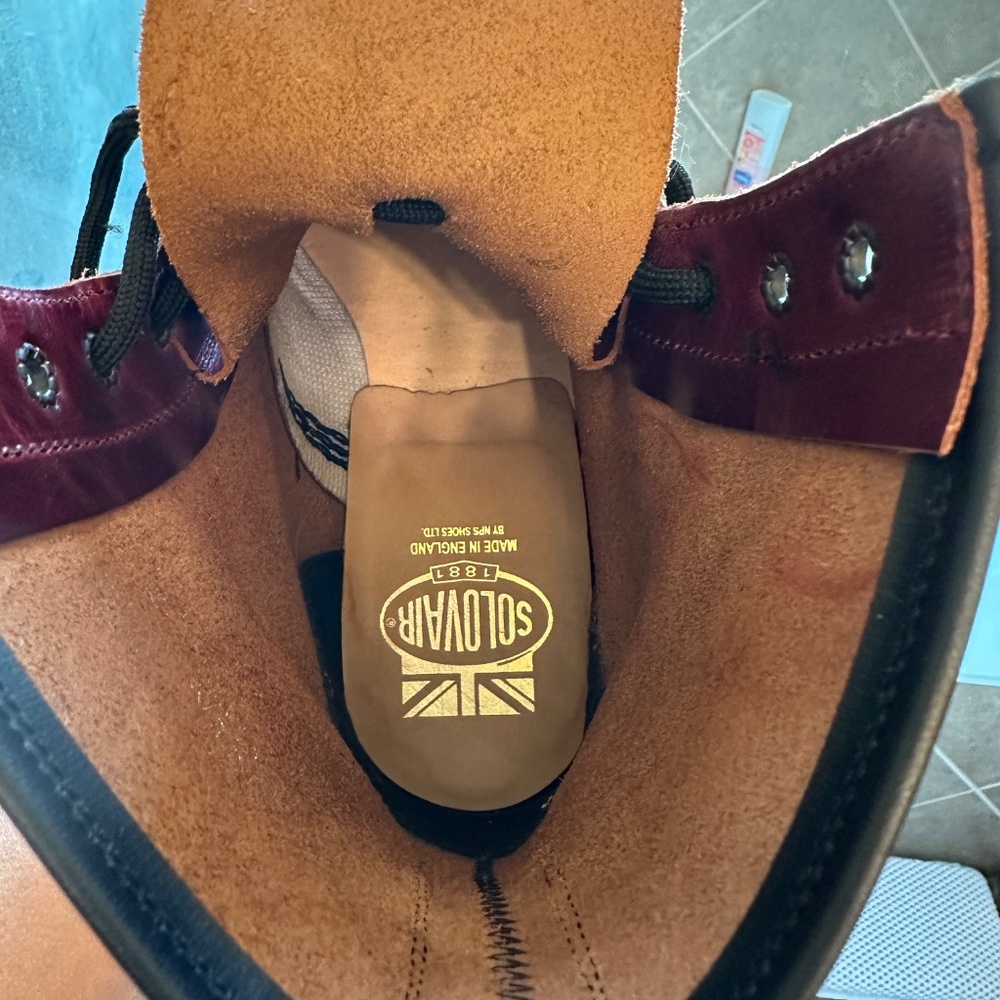 Solovair Burgundy Horween Chromexcel 8-Eye Derby Boot Made in England 8 US Men - Picture 10 of 11